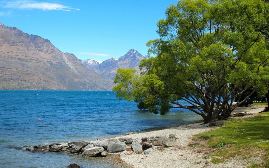 The Maori Legend of Lake Wakatipu