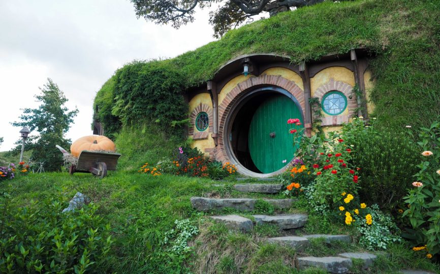 Visiting Hobbiton (Yes, This Place is REAL)