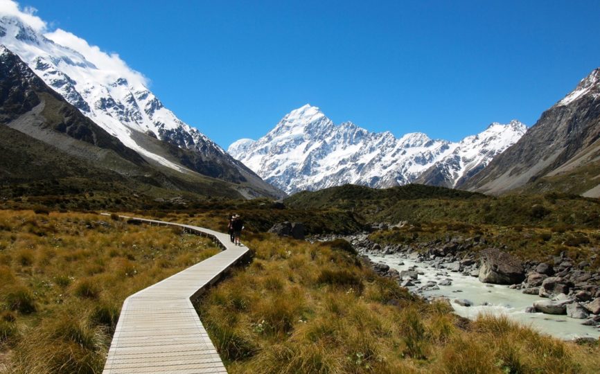 The Hooker Valley Track: The Best Half-Day Hike in New Zealand?