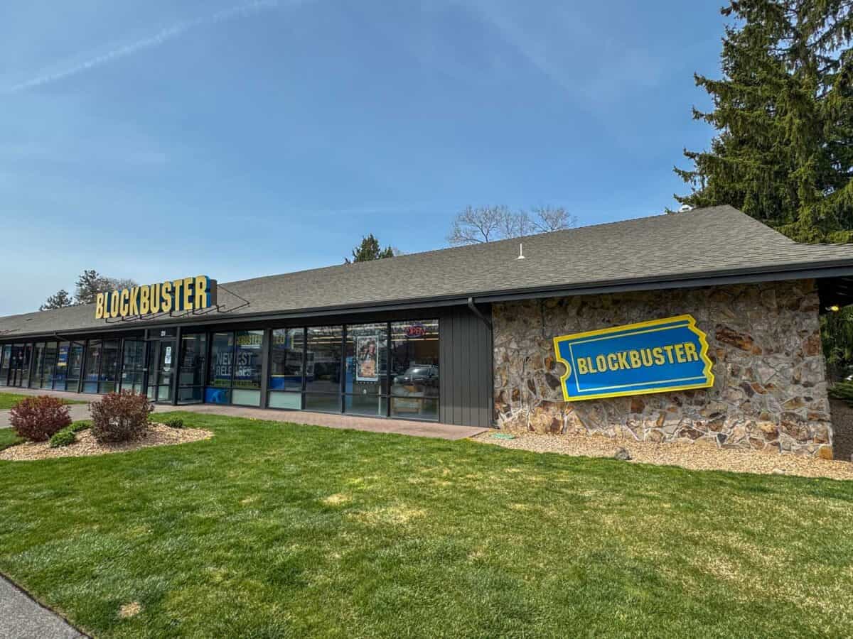 Last Blockbuster in Bend