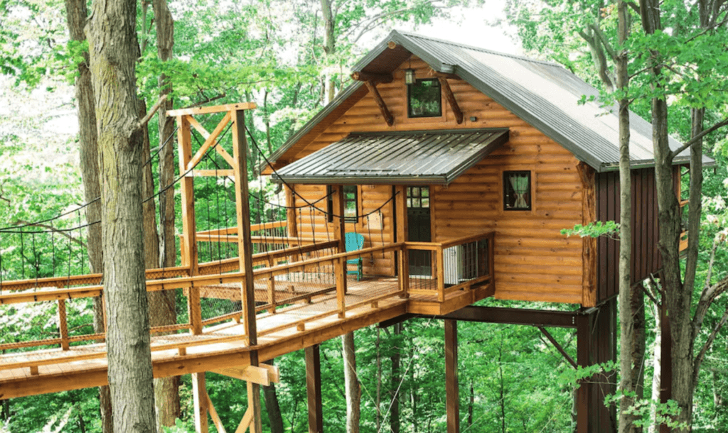 Amish Country treehouse