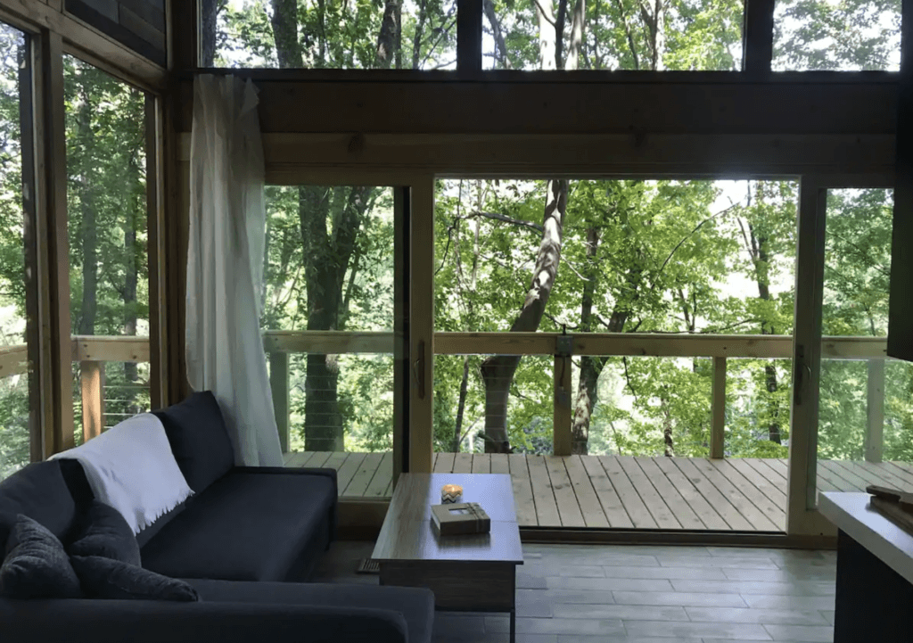 Hocking Hills treehouse