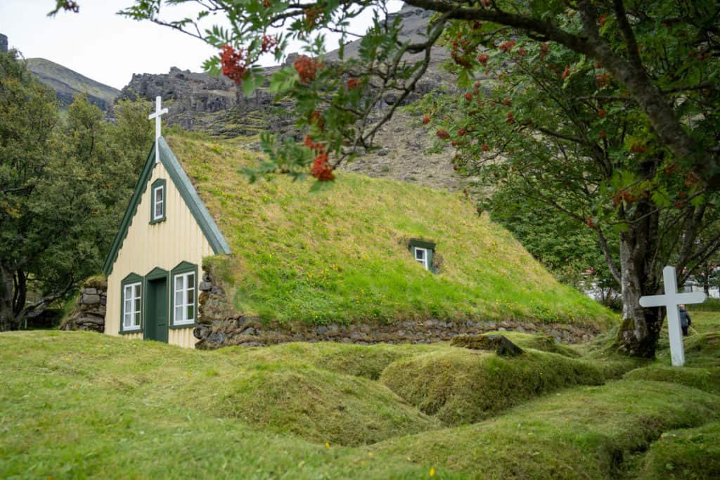 Hofskirkja turf church