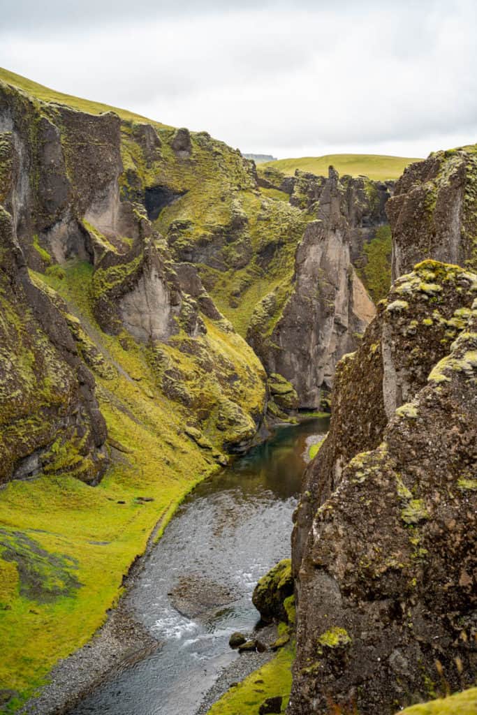 Fjaðrárgljúfur Canyon