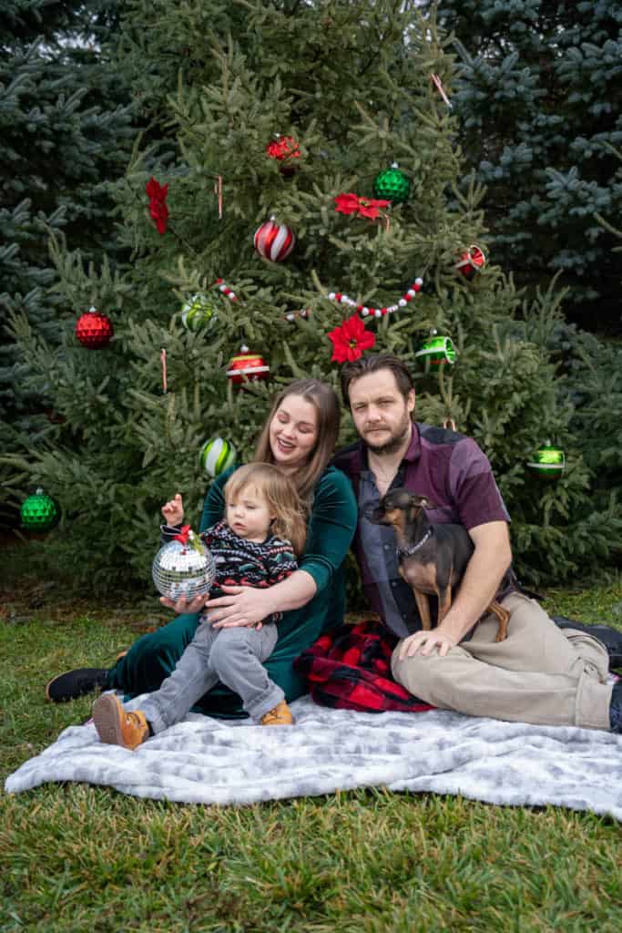 Melissa family Christmas photo
